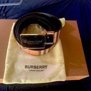 Men’s Burberry belt.
